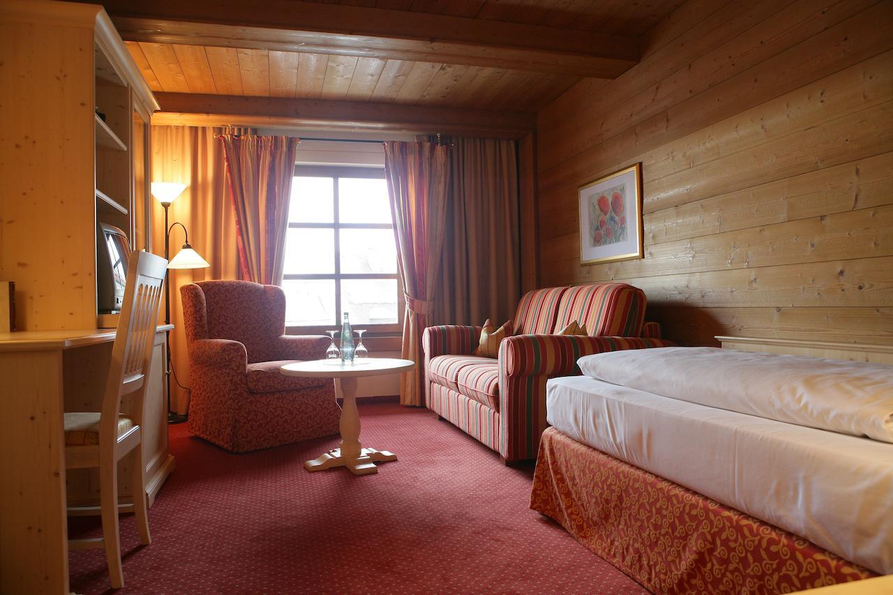 Hotel Gasthof Alte Post Holzkirchen Holzkirchen  Bilik gambar